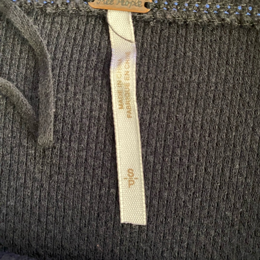 Free People In The Mix Cuff Top - Picture 4 of 11